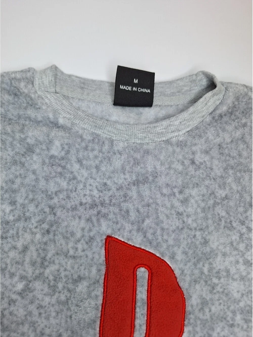 Official Sony PlayStation gray fleece crewneck sweatshirt Size M
